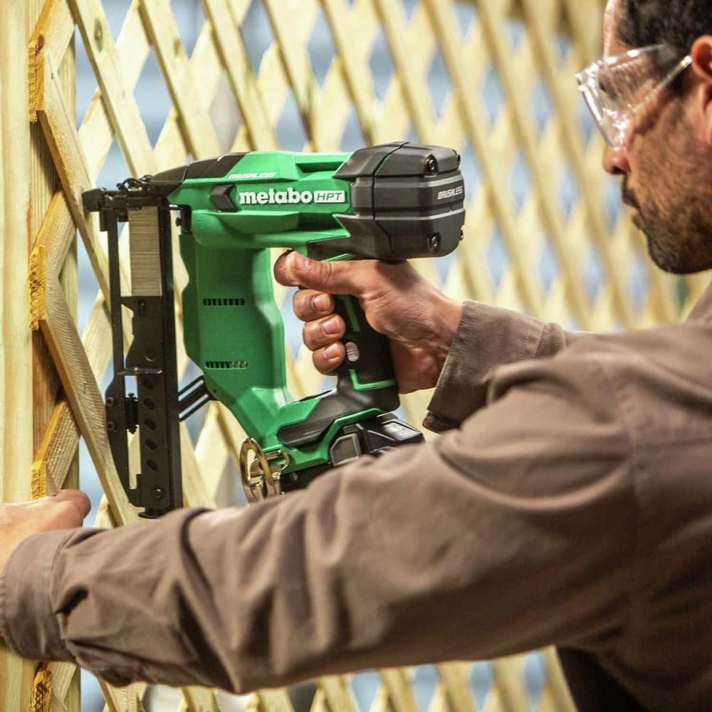 Metabo HPT 18V MultiVolt™ Cordless Stapler Kit | 1/4-Inch 18-Ga Narrow Crown | Accepts 1/2-Inch up to 1-1/2-Inch 18-Ga 1/4-Inch Staples | Includes 18V 2.0Ah Battery | Lifetime Tool Warranty | N1804DA(N1804DA Only)