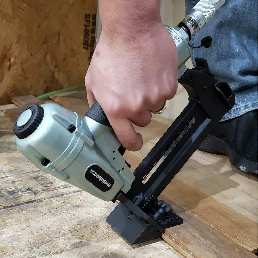 Metabo HPT Flooring Stapler, Pro-preferred Pneumatic Power Nailers, Power Stapler for Hardwood Flooring, 18 Gauge, 1/4″ Staples, Length 1/2″ to 1-9/16″, N4004AB