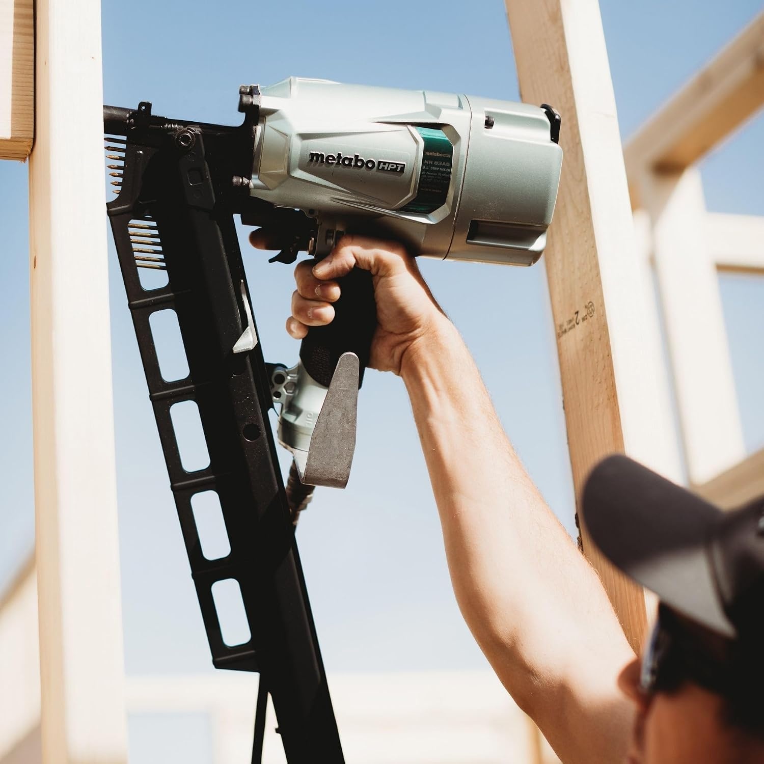 Metabo HPT Framing Nailer, Pro-Preferred Pneumatic Power Nailer & Framing Tool For Flooring, Roof Decking & More, Rapid Response Cylinder Valve, 21° 2″ to 3-1/4″ Plastic Collated Nails, NR83A5(S)(NR83A5(S) + BONUS Impact Driver Kit)