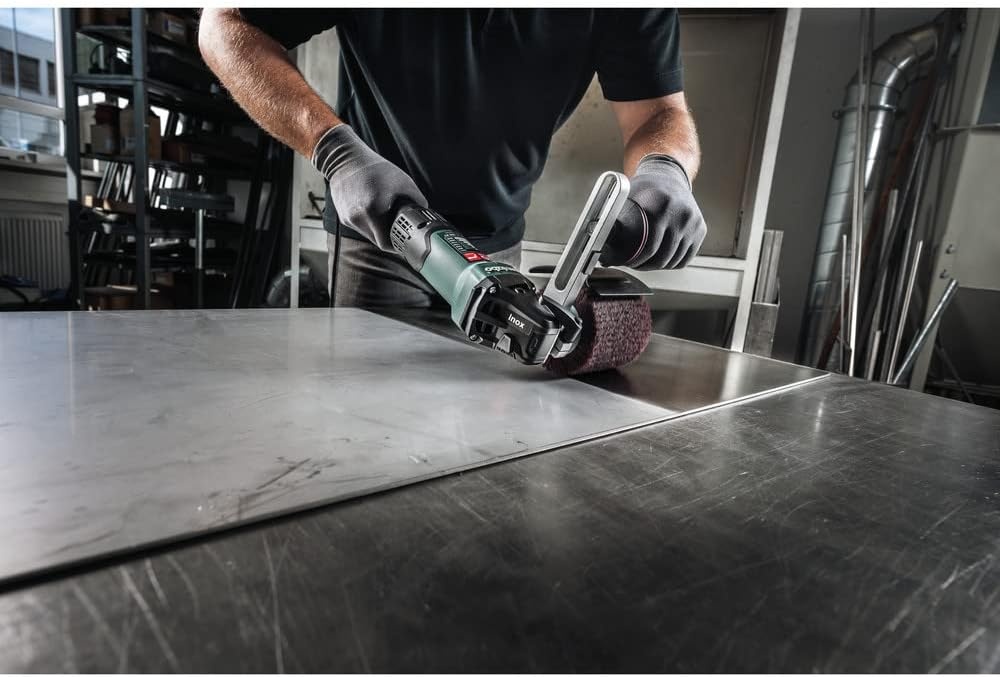 Metabo HPT SE 17-200 RT Set Burnishing Machine, Metal Polishing Tool with High Torque Motor, 14.5 Amp, Vario-Tacho-Constamatic Control, Motor with Dust Protection, Made in Germany, 646259620(Metabo SE 17-200 RT)